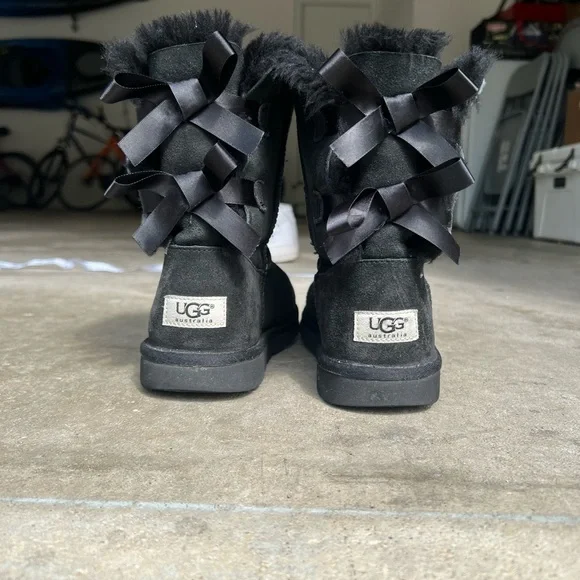 SHOE BUNDLE - Picture 4 of 6